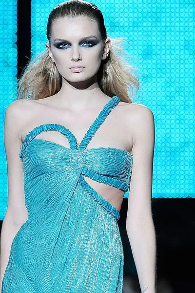 Look 140